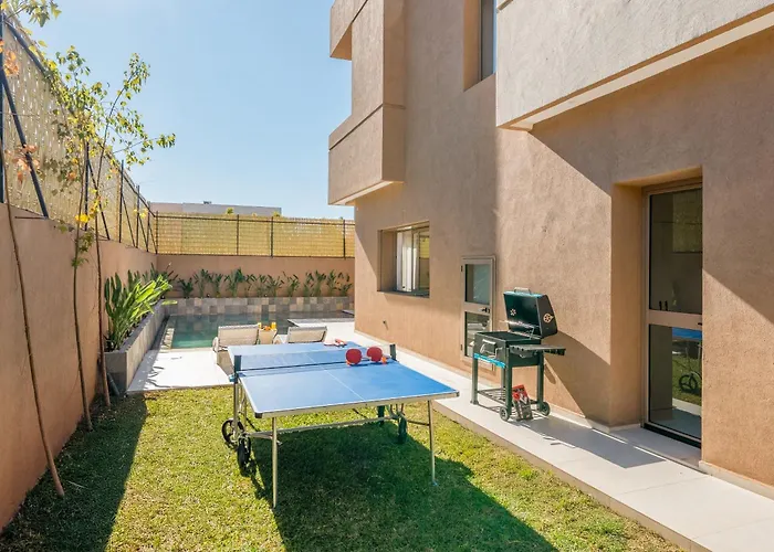 Villa Dar Yas, A 20Min Du Centre Avec Piscine Chauffee, Cuisiniere, Chauffeur, Air Hockey, Ping-Pong & Jeux De Societe