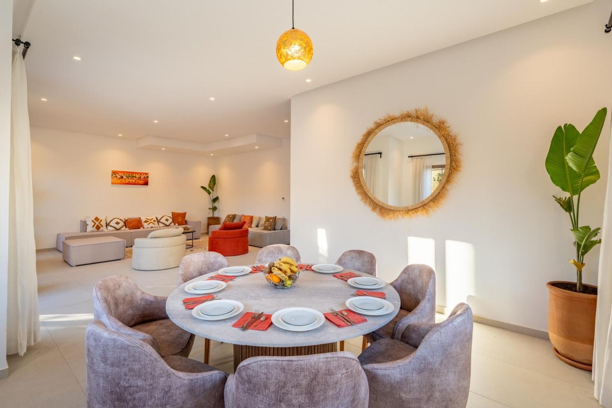 Dar Yas, A 20min Du Centre Avec Piscine Chauffee, Cuisiniere, Chauffeur, Air Hockey, Ping-pong & Jeux De Societe Villa *