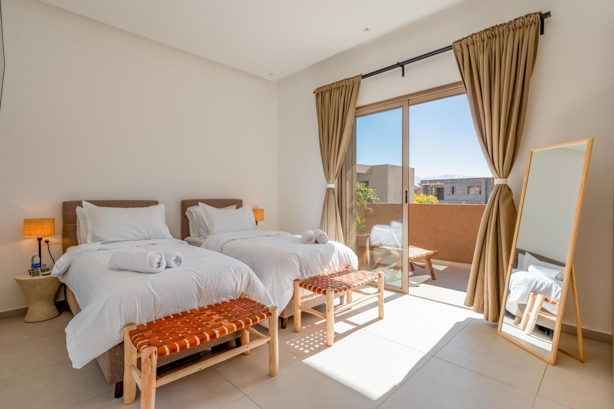 Dar Yas, A 20min Du Centre Avec Piscine Chauffee, Cuisiniere, Chauffeur, Air Hockey, Ping-pong & Jeux De Societe 别墅 马拉喀什