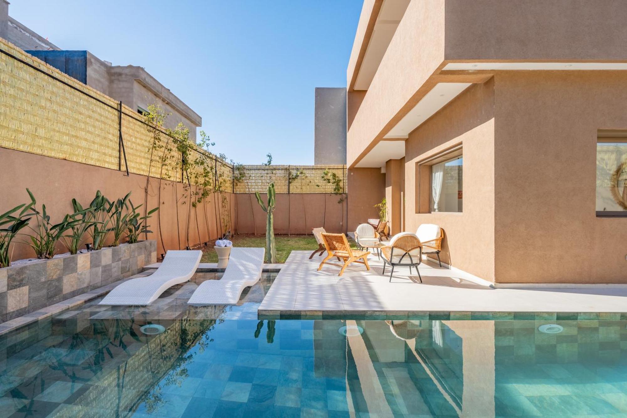 Dar Yas, A 20min Du Centre Avec Piscine Chauffee, Cuisiniere, Chauffeur, Air Hockey, Ping-pong & Jeux De Societe 别墅 *