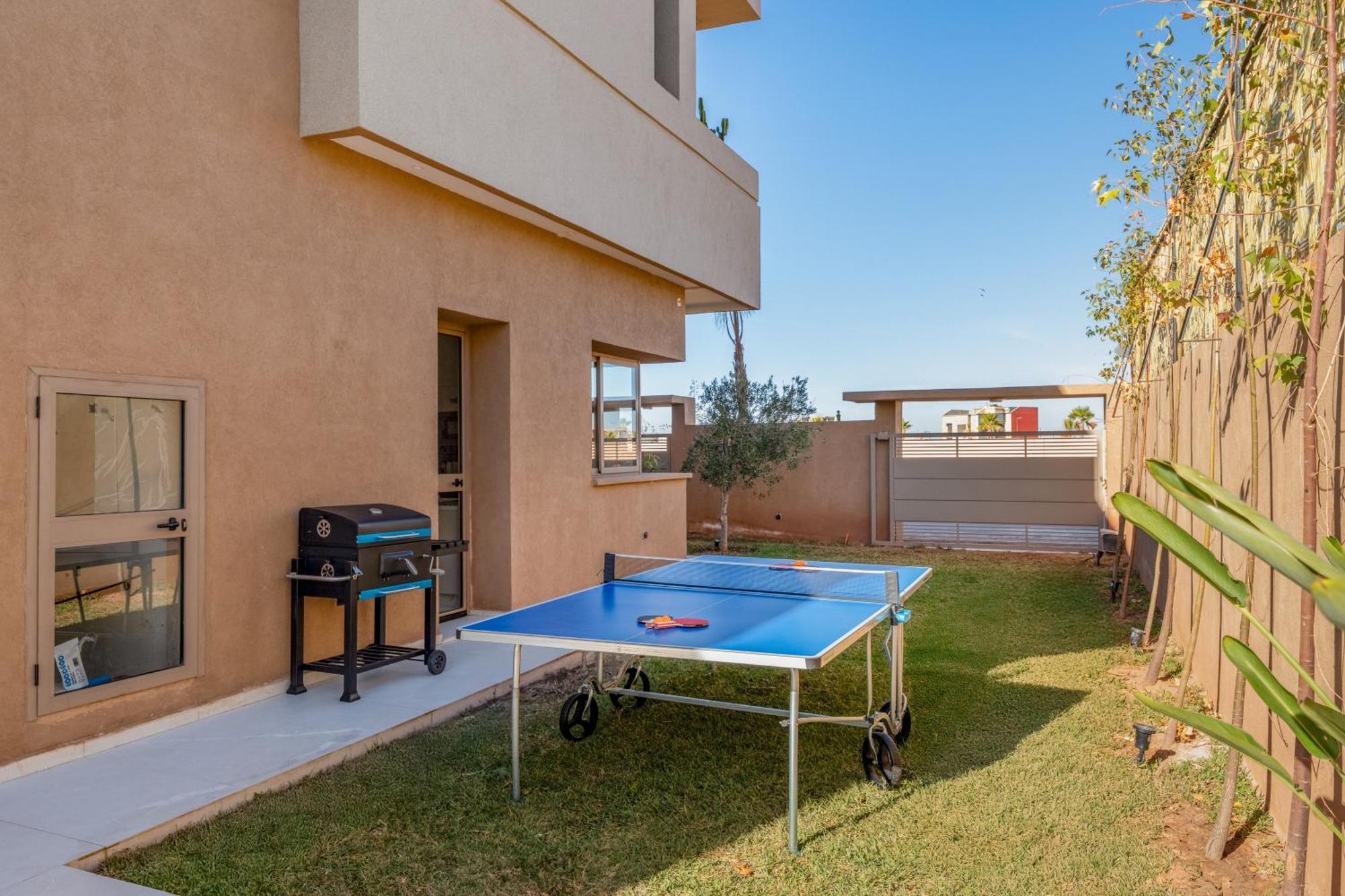 别墅 Dar Yas, A 20min Du Centre Avec Piscine Chauffee, Cuisiniere, Chauffeur, Air Hockey, Ping-pong & Jeux De Societe 马拉喀什
