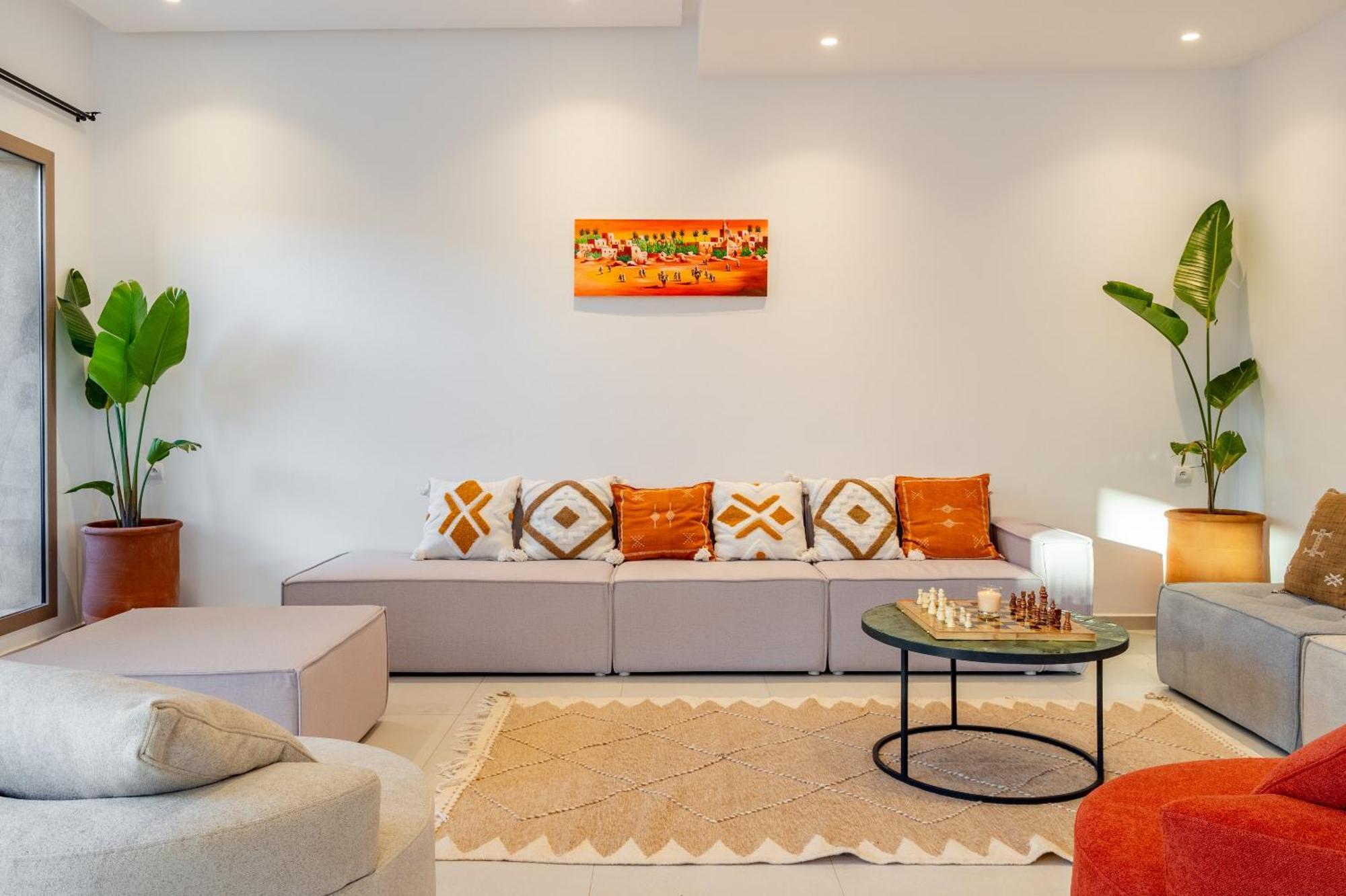 Dar Yas, A 20min Du Centre Avec Piscine Chauffee, Cuisiniere, Chauffeur, Air Hockey, Ping-pong & Jeux De Societe 别墅 *